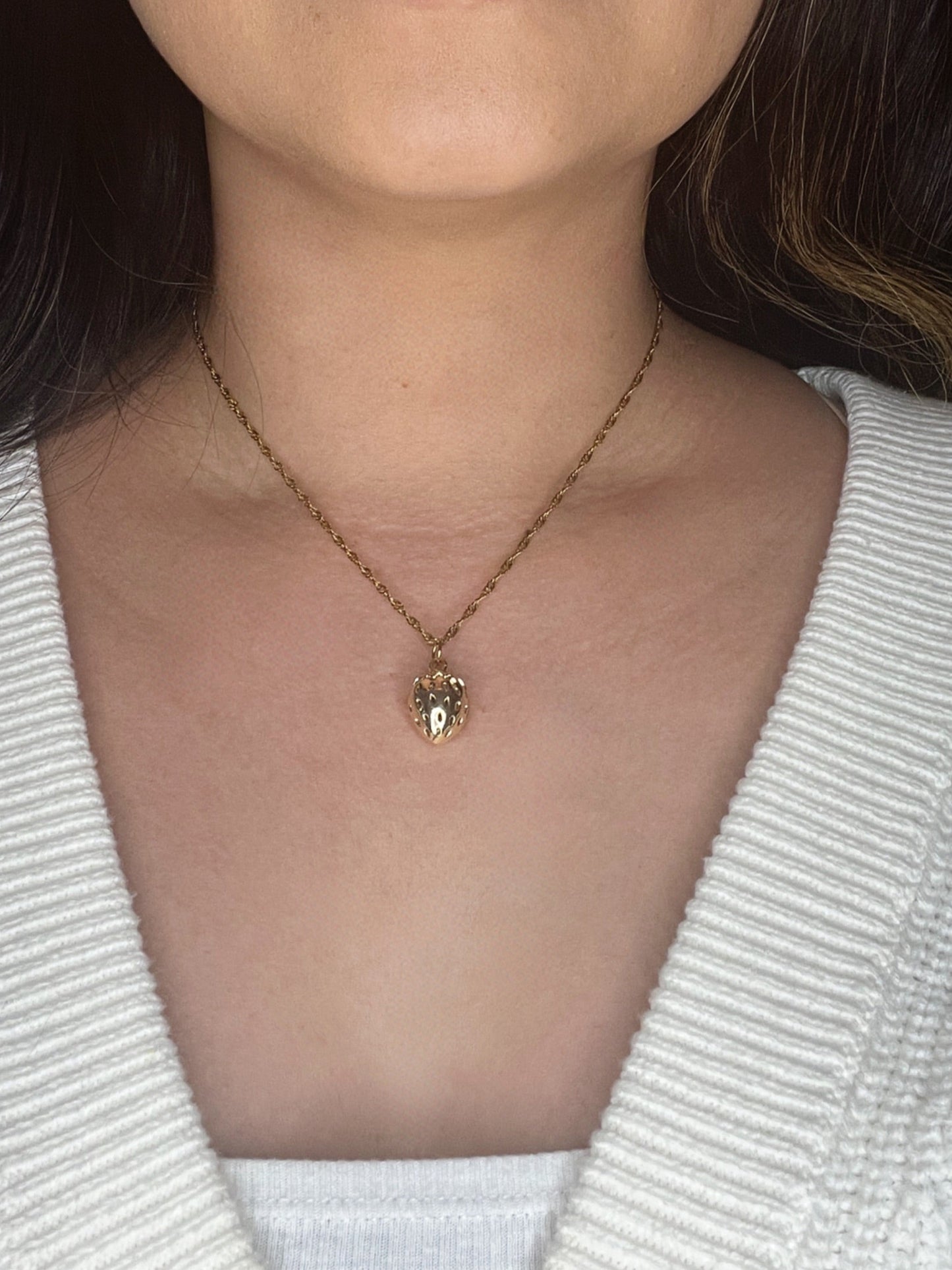 GOLD STRAWBERRY NECKLACE