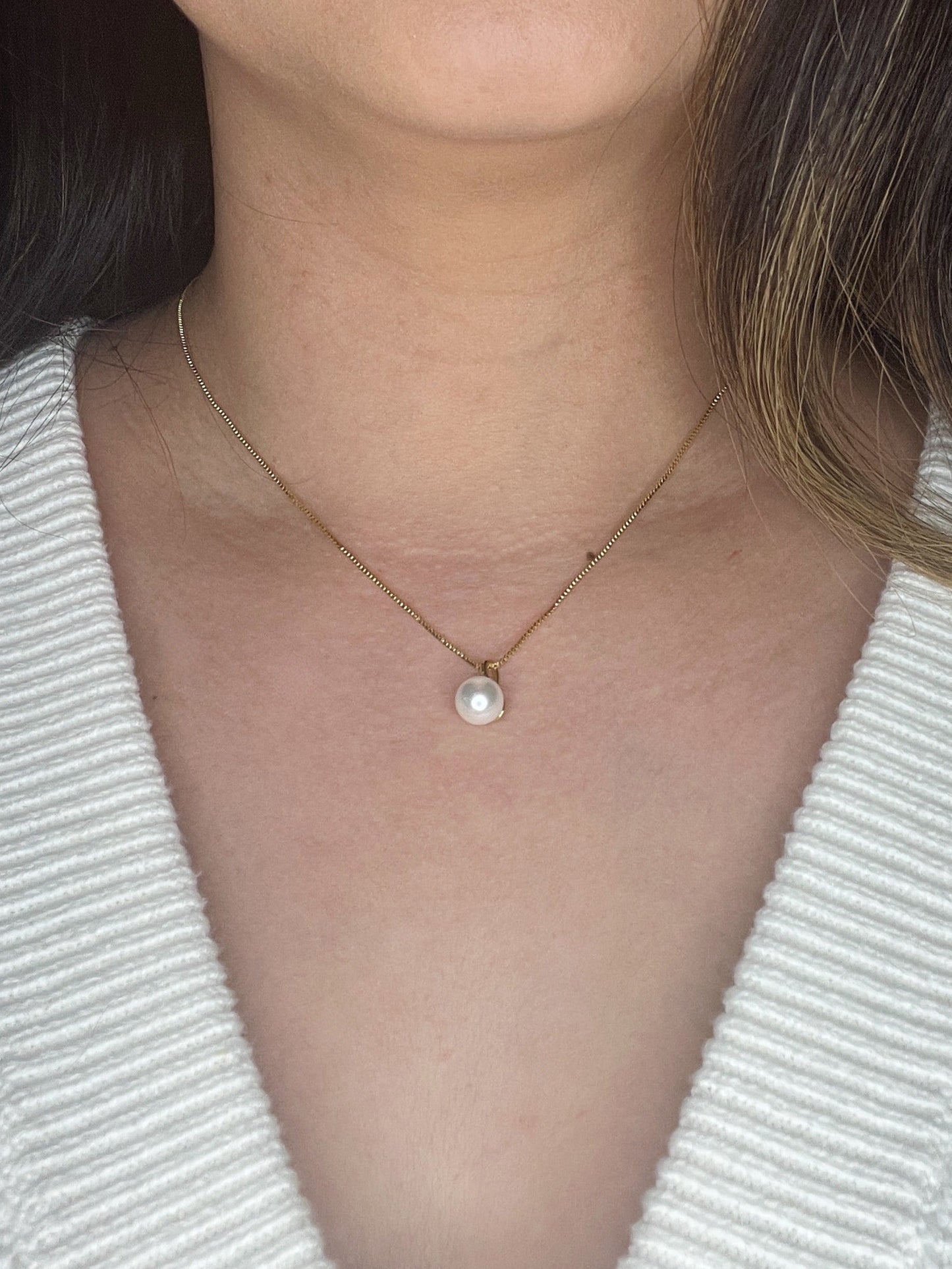 FRESHWATER PEARL NECKLACE