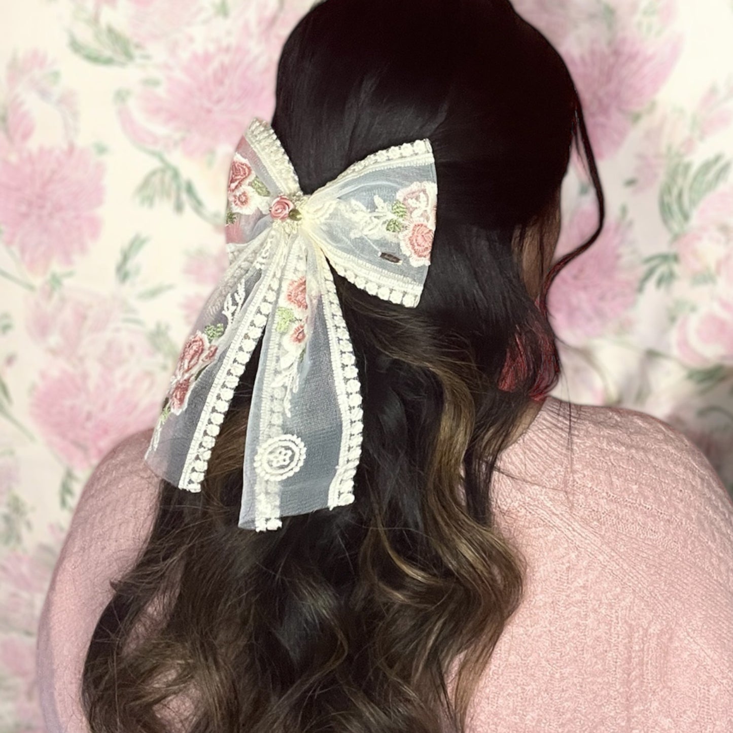 AMELIA ROSE BOW
