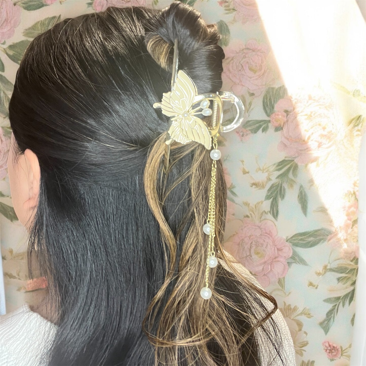 BUTTERFLY PEARL CLAW