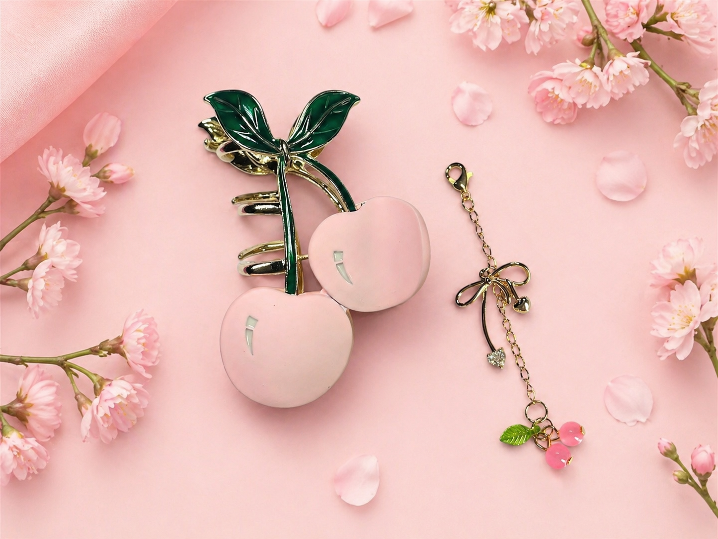 CHERRY KISS CHARM CLAW CLIP 🍒