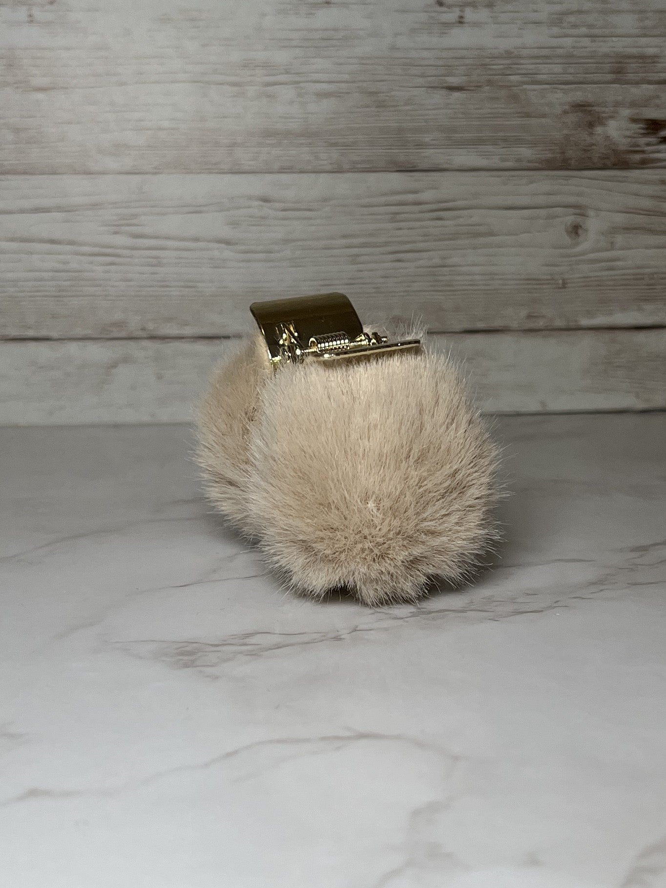 HAIR CLAW - POM POM KHAKI