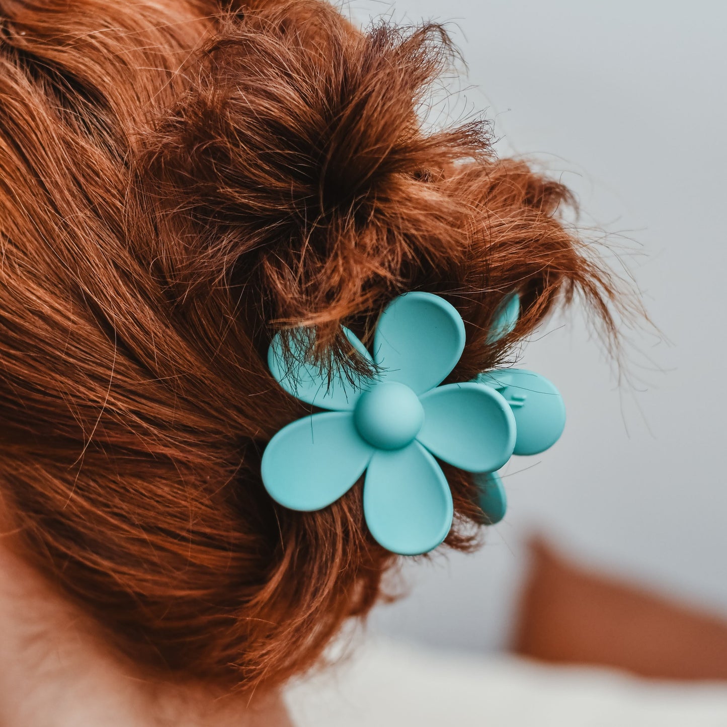 HAIR CLAW DAISY - TURQUOISE