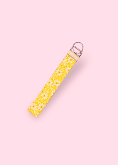 WRISTLET LANYARD - YELLOW DAISIES